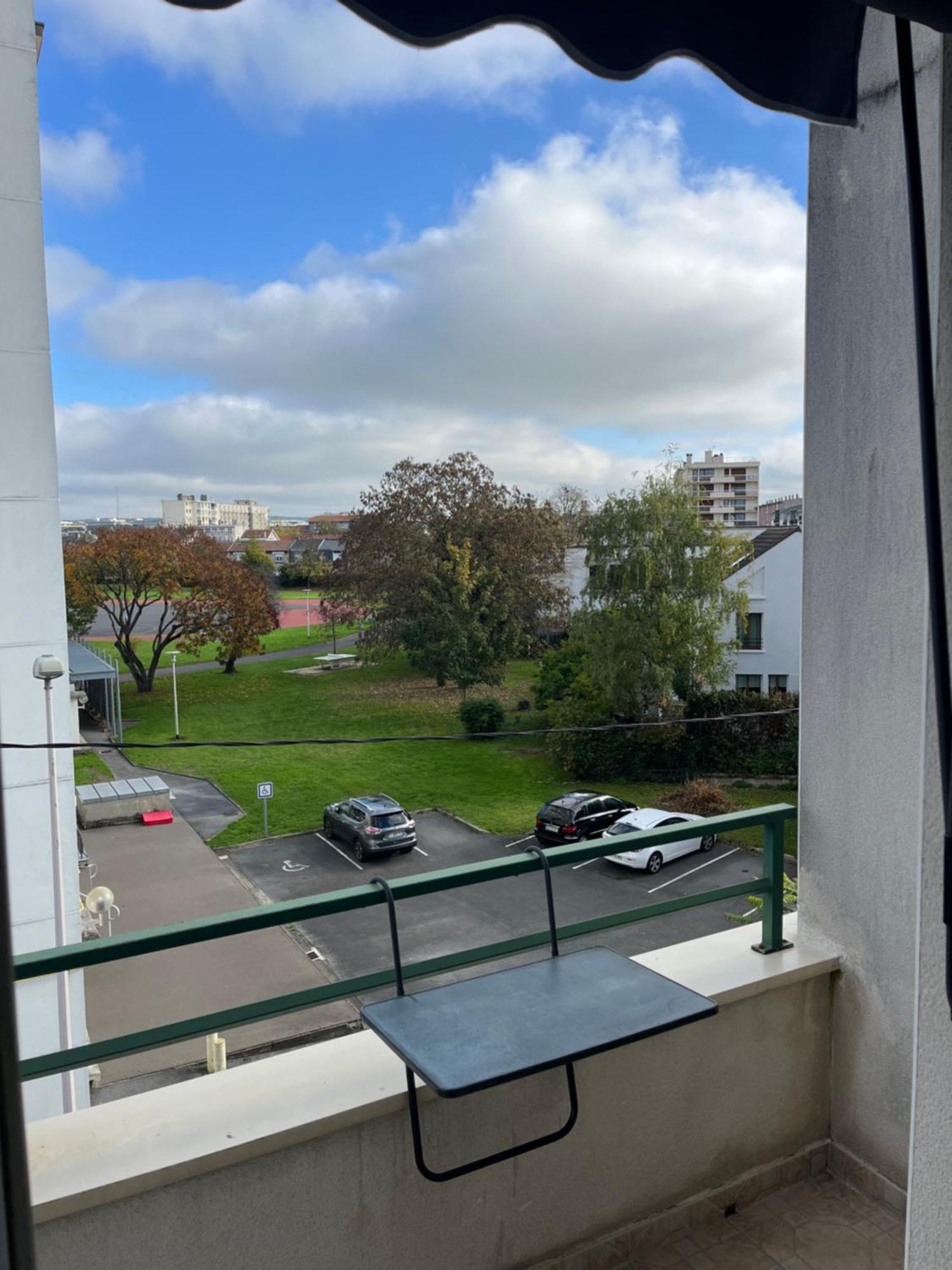 Maola, Calme Et Central Reims Luaran gambar