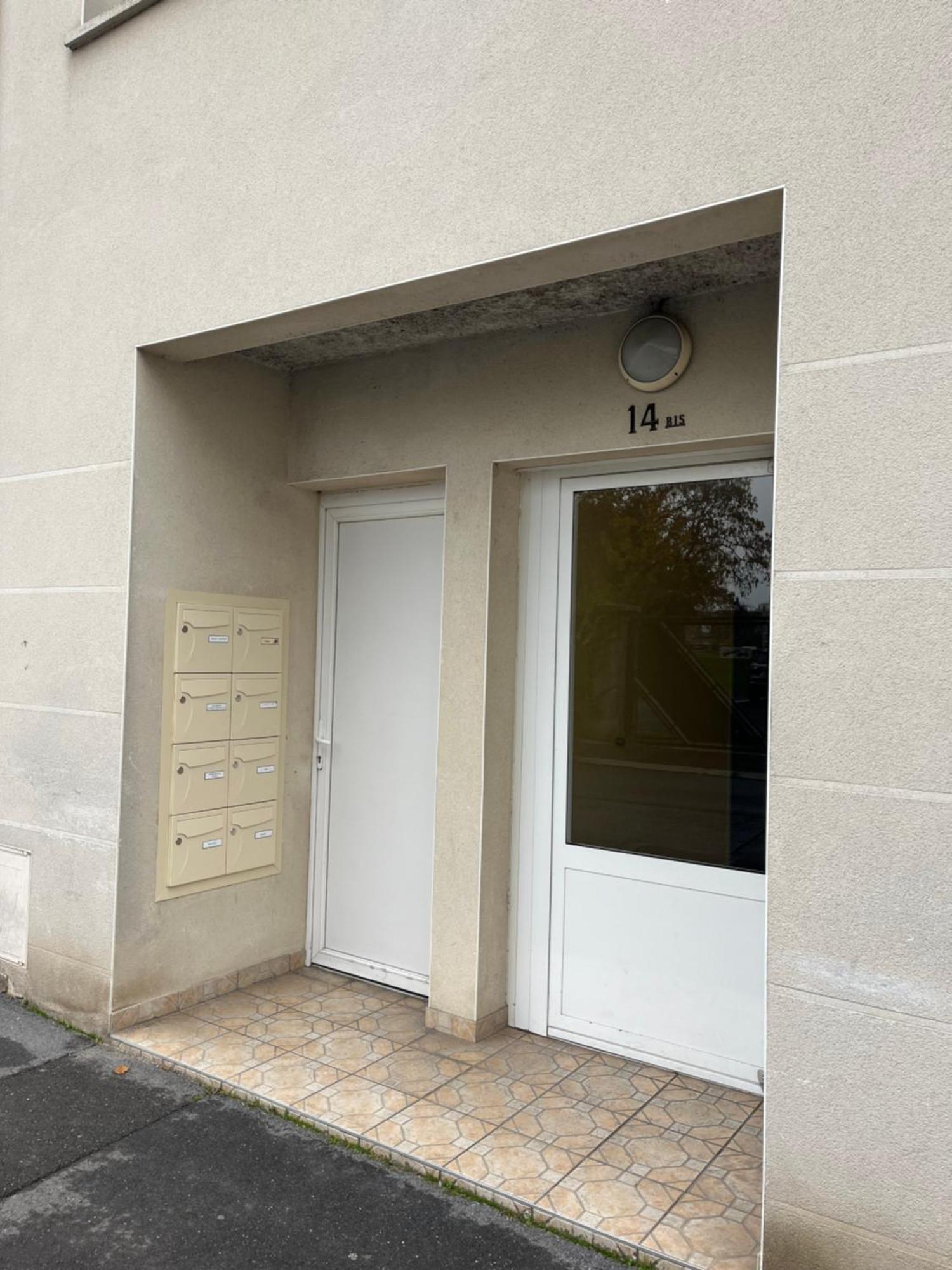 Maola, Calme Et Central Reims Luaran gambar
